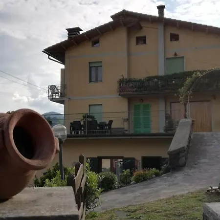La Tana Di Brocciolino Holiday home *